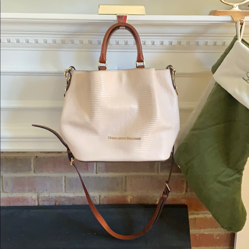 Dooney & Bourke blush (baby pink) small Barlow